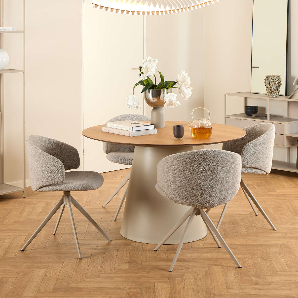 Soli spisebord, eg