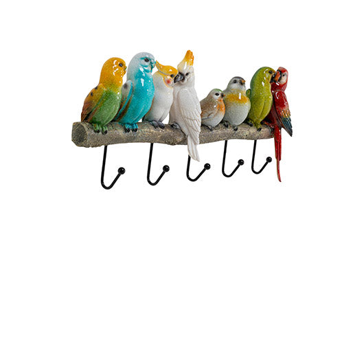 Stort udvalg af hylder og knager.