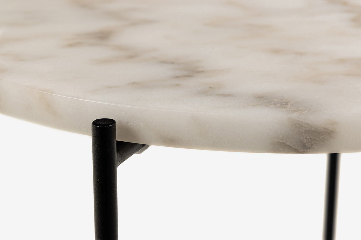 Light sidebord, hvid marmor