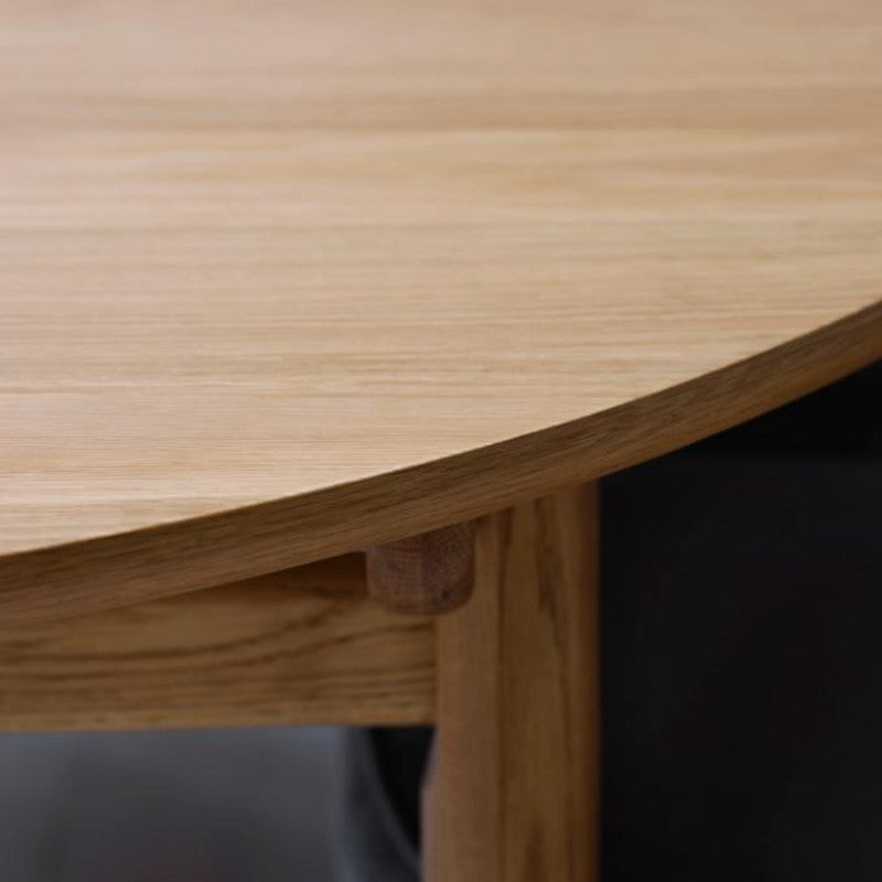 Carno spisebord, natur eg