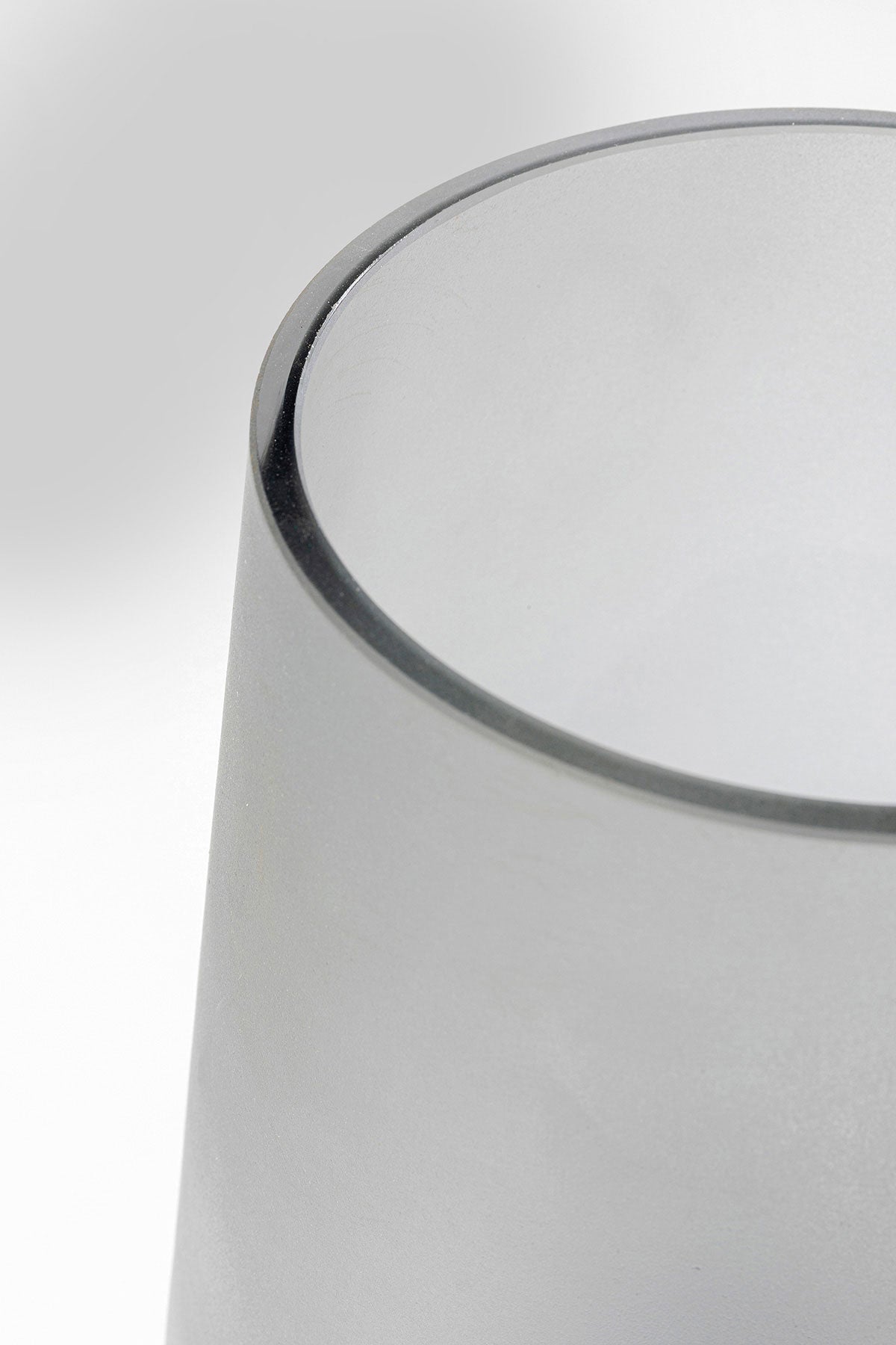 Noble ring vase, mat grå glas