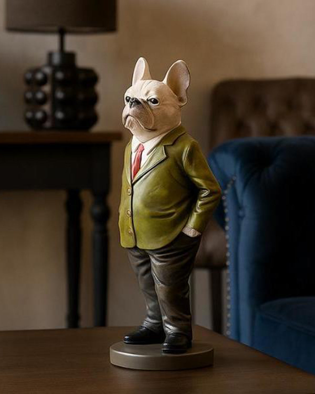 Gentleman Bulldog, Pynt