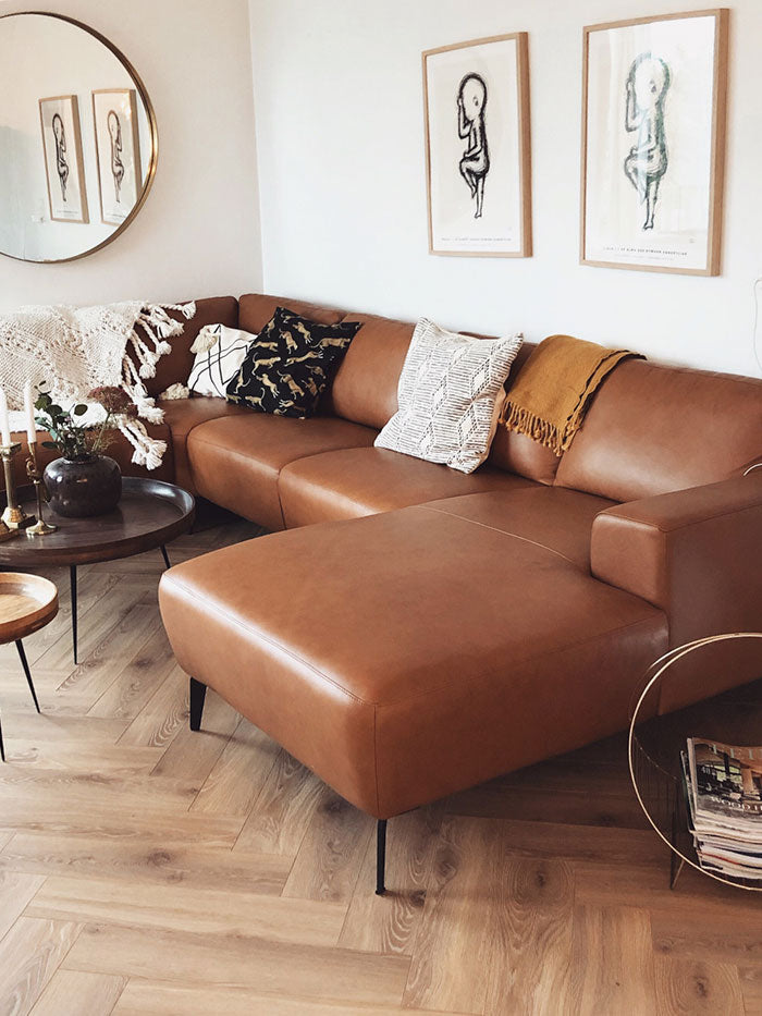 sofa i ægte læder fra sit'n sleep. Stor hjørnesofa med chaiselong.