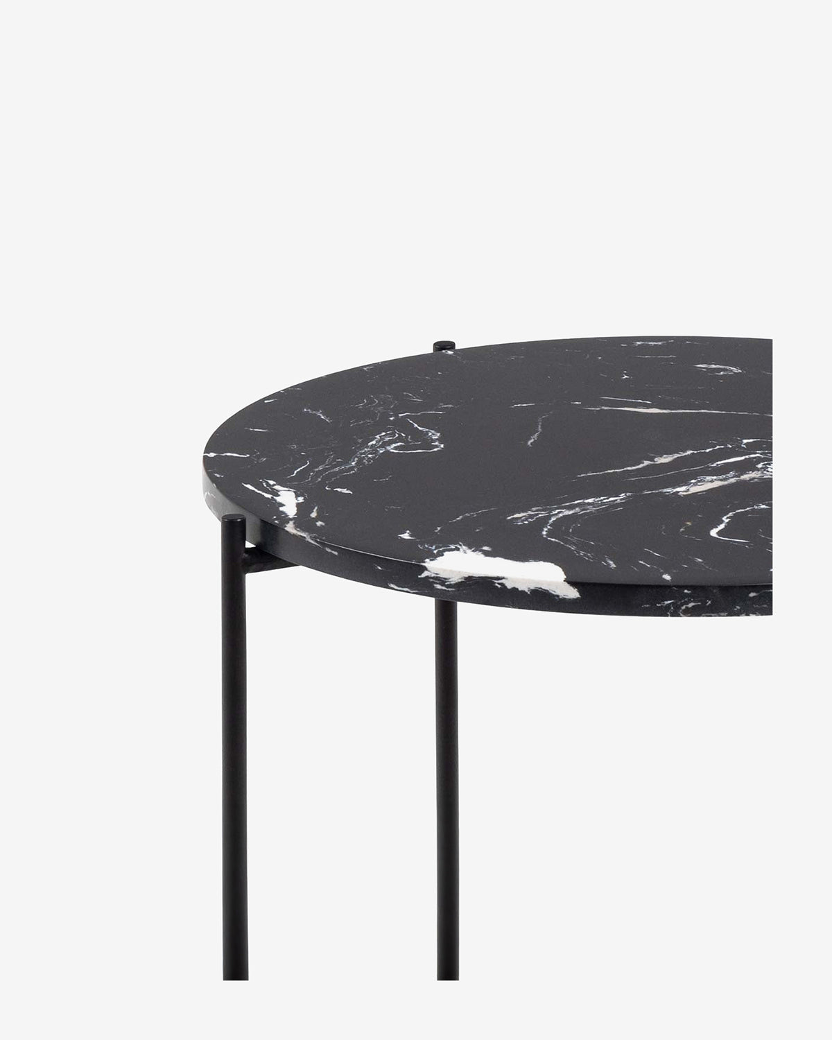 Light sidebord, sort marmor